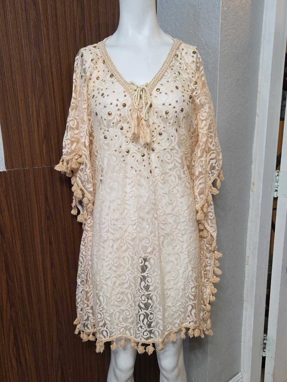 Azucar Lace Kaftan Beach Tunic w/Tassel Hem Line One One Size.[1942]